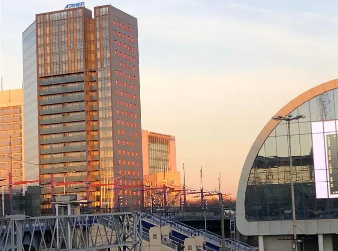 Piper Dworzec & Targi