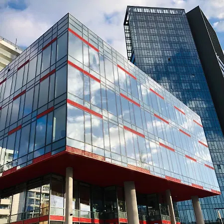 Piper Dworzec & Targi Διαμέρισμα